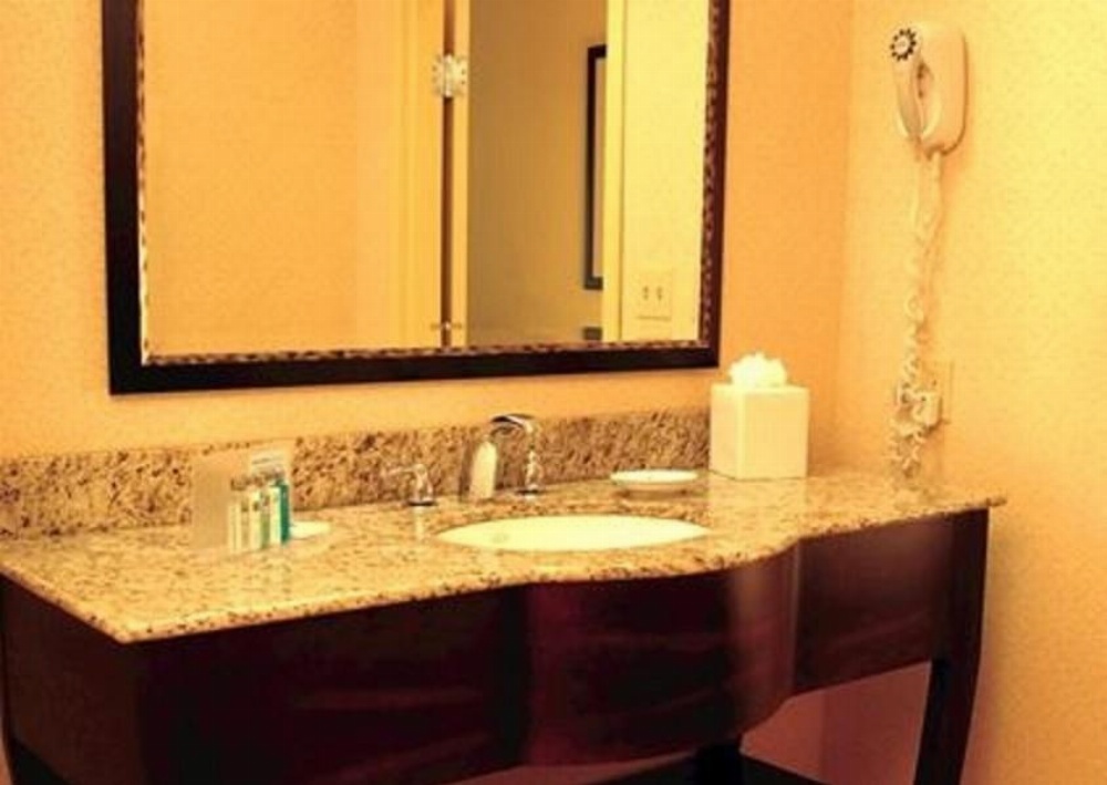 Hampton Inn Manhattan Image 17